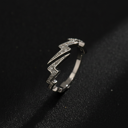 Lightning Bolt Ring macro detail